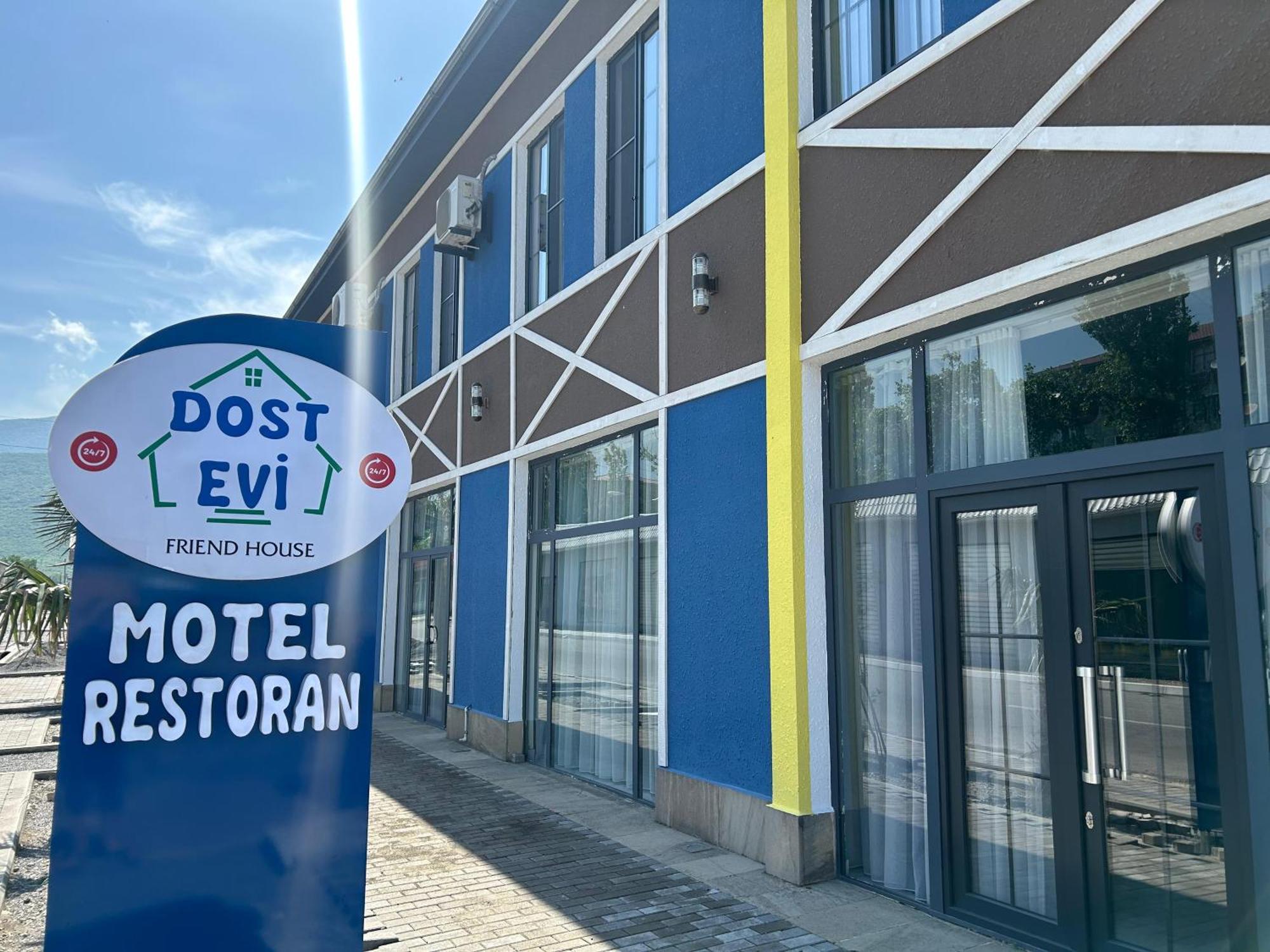 موتيل Şǝki Dost Evi المظهر الخارجي الصورة